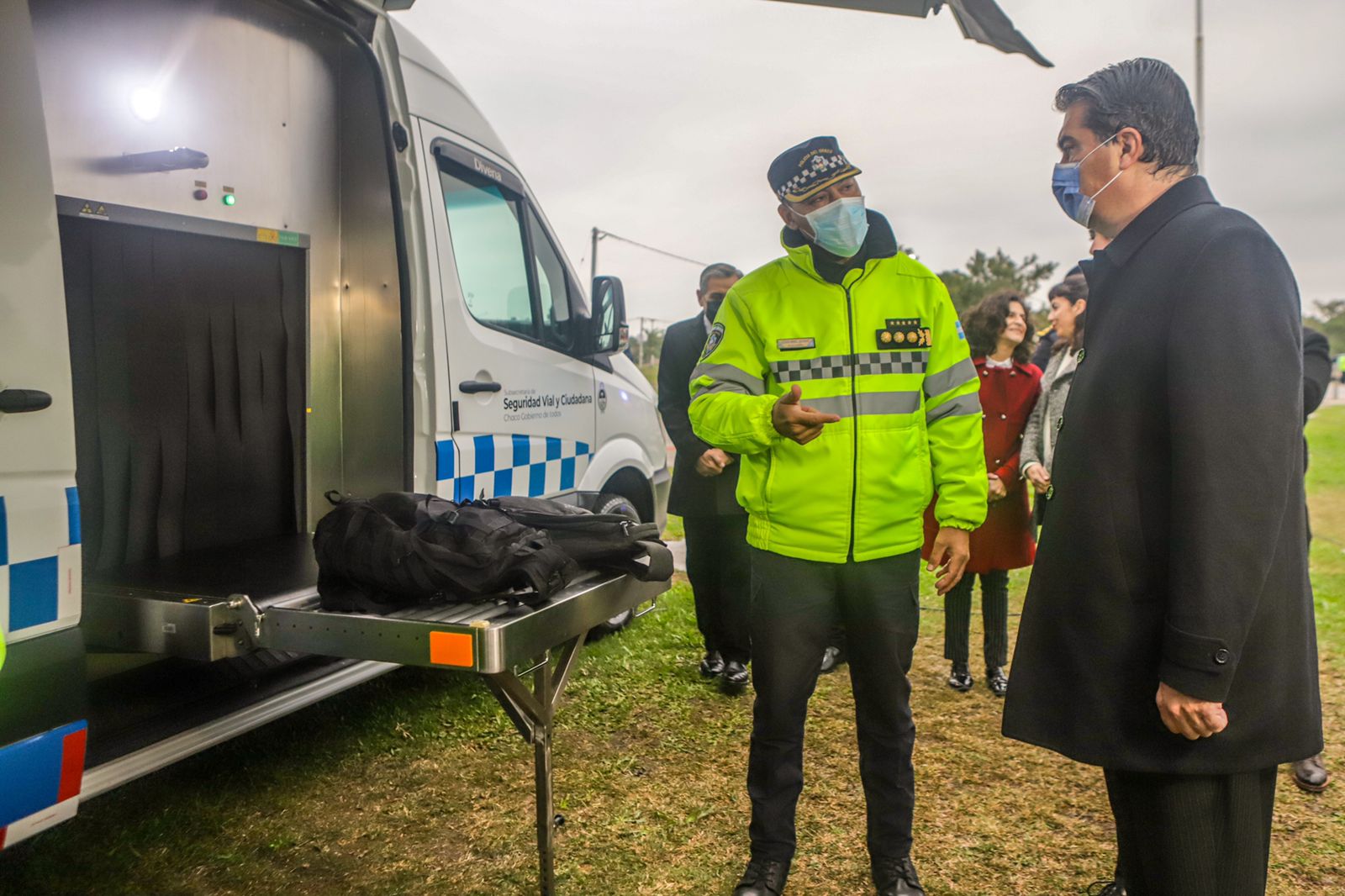 Día de la Seguridad Vial: El gobierno entregó un vehículo a la Policía Caminera