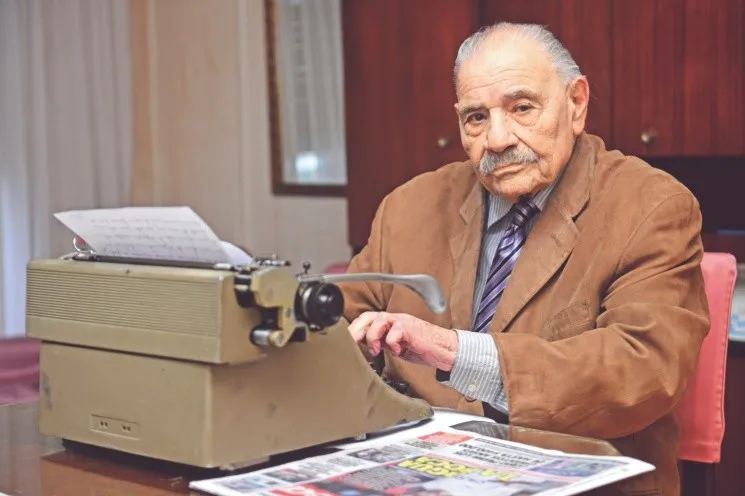 img-Homenaje al decano de la Sala de Periodistas de Casa Rosada, Roberto Di Sandro