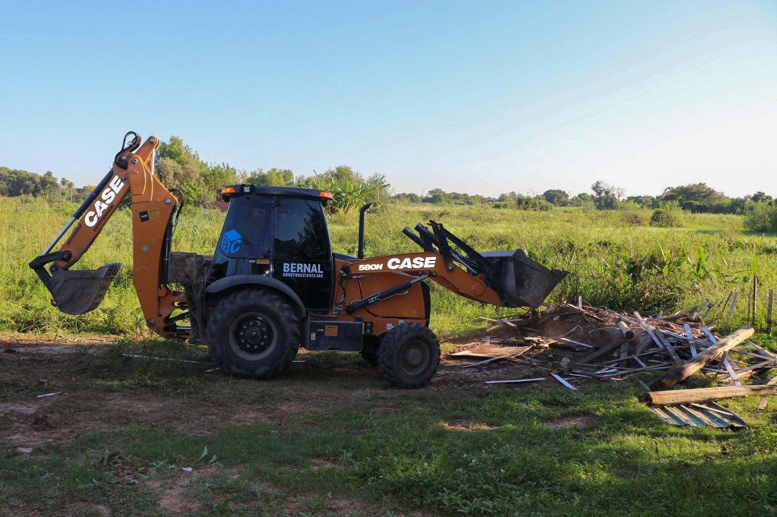 img-El municipio de Resistencia y la APA evitaron el relleno ilegal de la laguna El Timbó