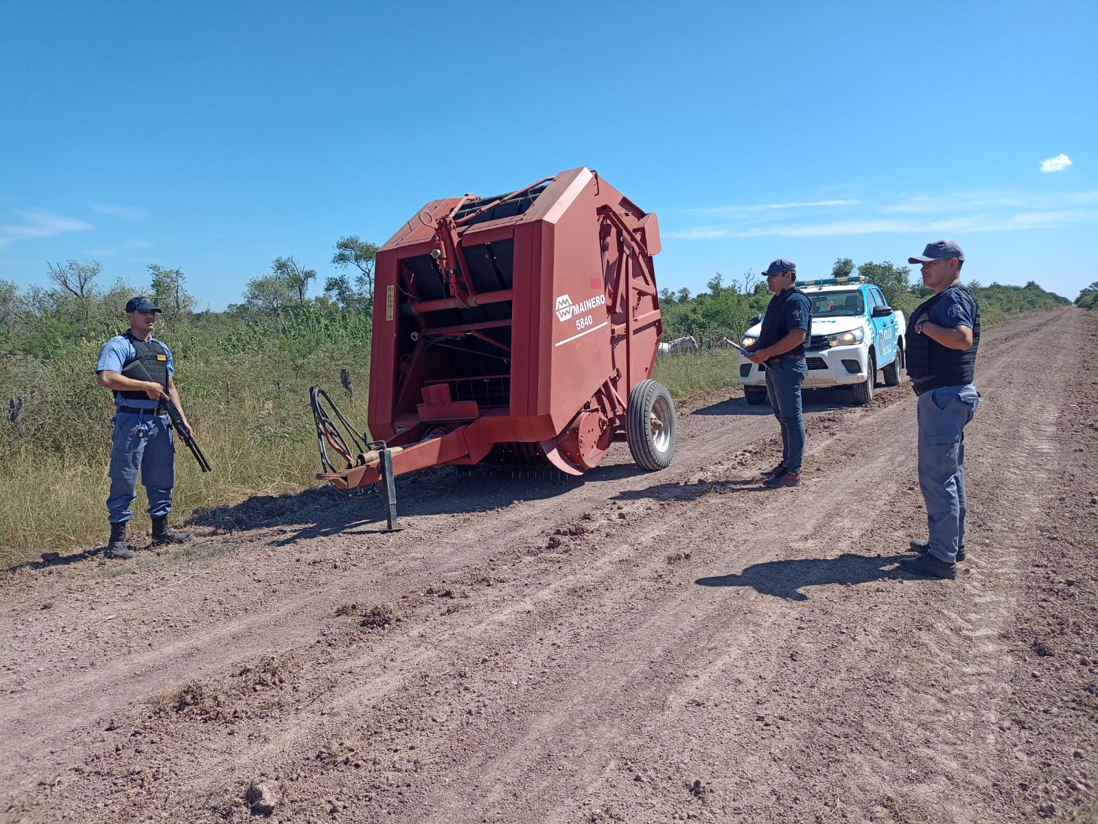 img-La Policía del Chaco secuestró maquinaria agrícola que estaría vinculada al clan Sosa