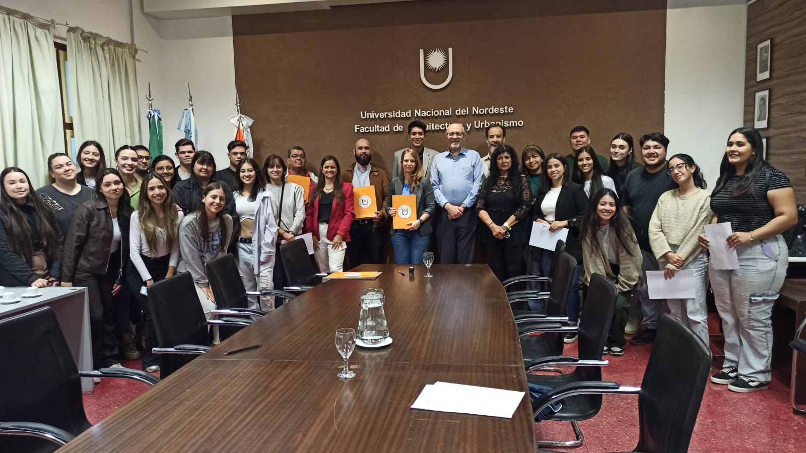 img-Estudiantes de Diseño Gráfico harán prácticas profesionales en empresas de alcance nacional