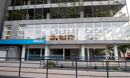 img-ANSES: calendario de pagos para jubilados, beneficiarios de AUH y planes sociales en agosto 2024