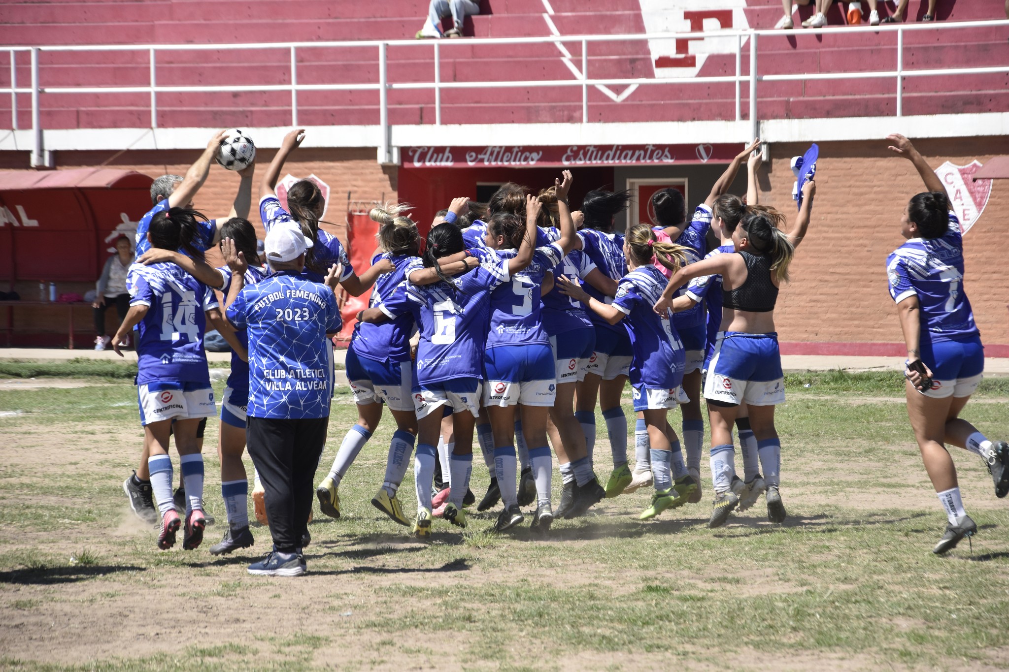 Las chicas de Alvear, ganaron la final anual