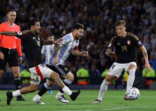 La Selección argentina cerró el año 2024 en primer lugar de la tabla de las Eliminatorias Sudamericanas