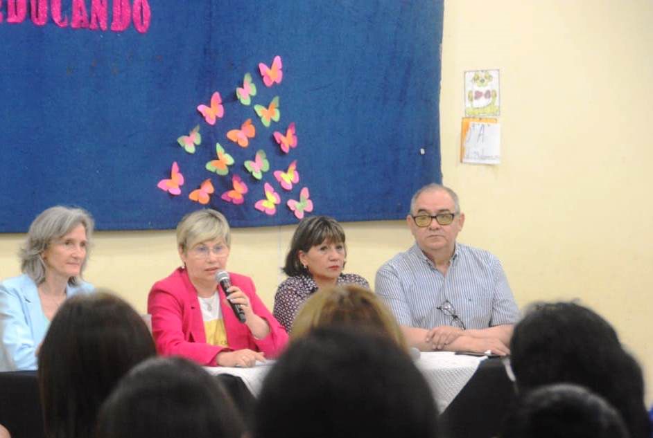 Más de 2.500 docentes participan de los ateneos para la formación en alfabetización