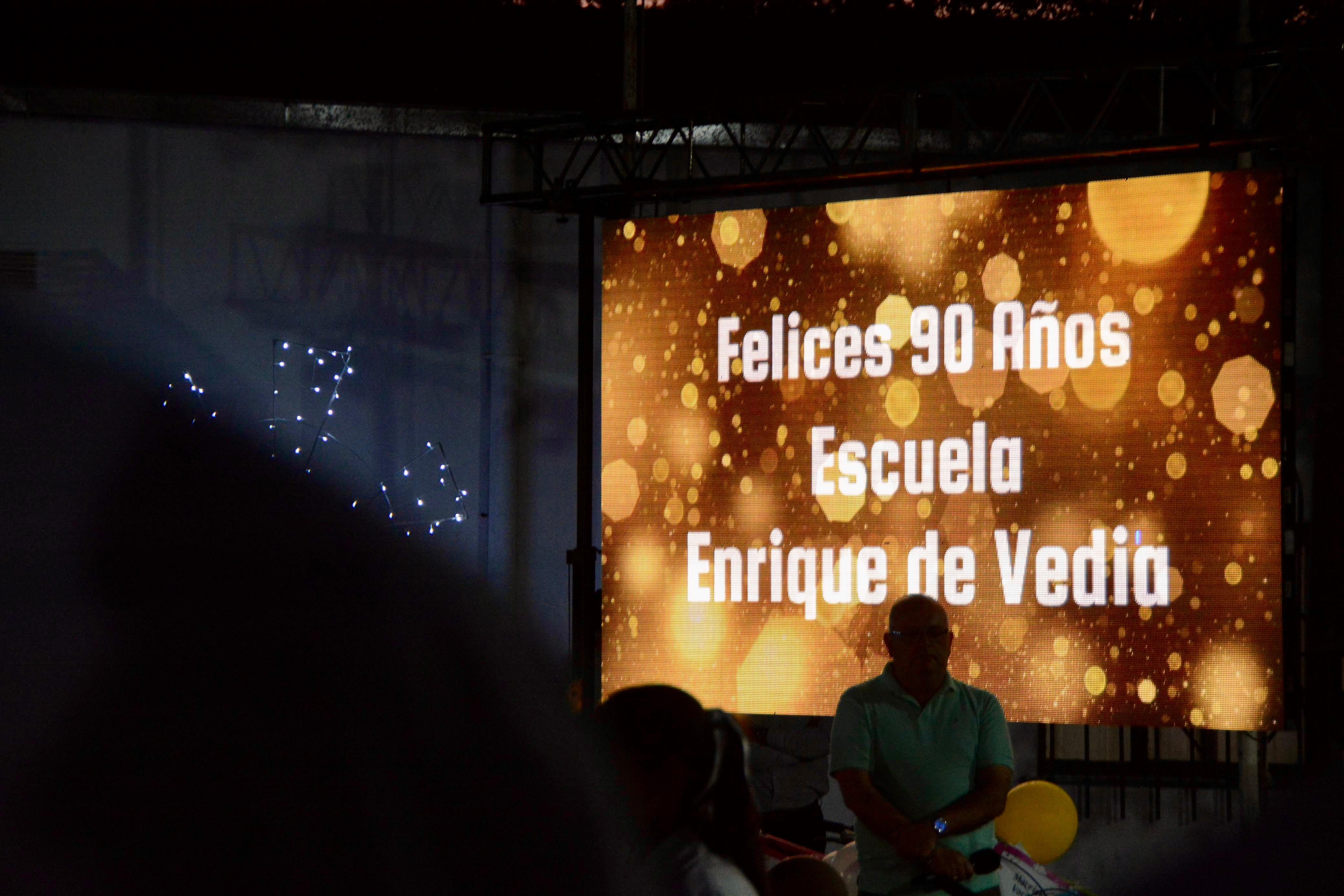 Zdero acompañó el acto por el 90 aniversario de la EEP N° 222 "Enrique de Vedia"