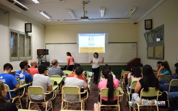 Humanidades lanza un curso sobre prácticas educativas para estudiantes con discapacidad