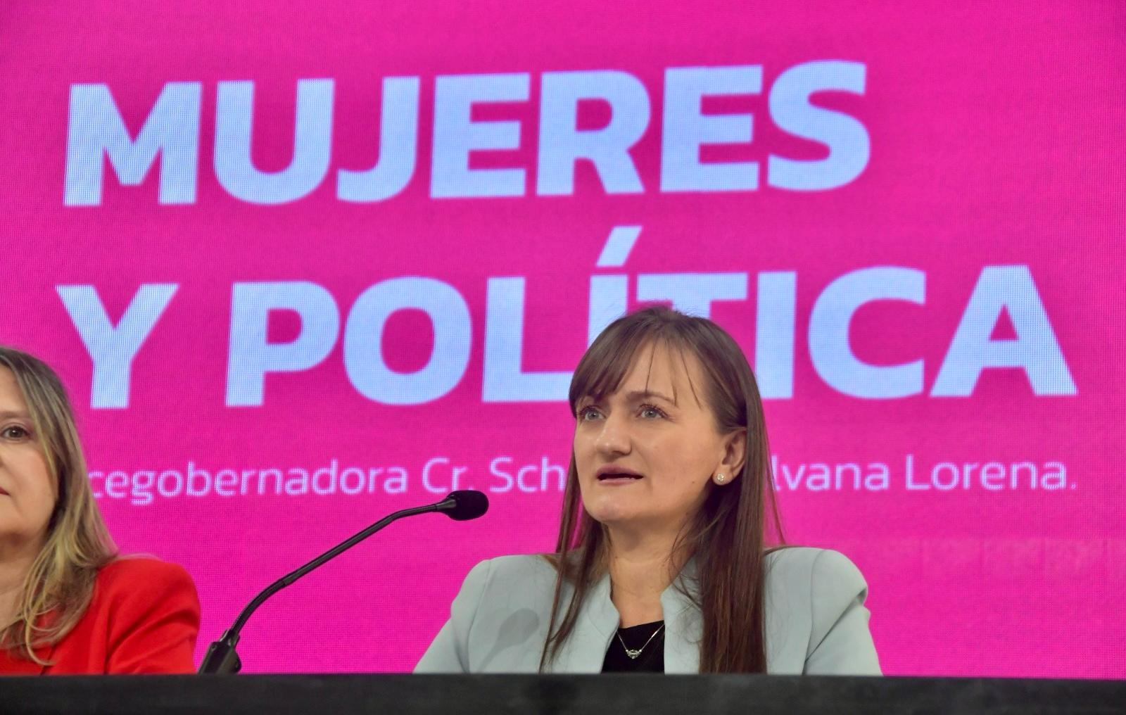 Schneider encabezó la apertura de la jornada conmemorativa “Mujeres, Seguridad y Justicia”
