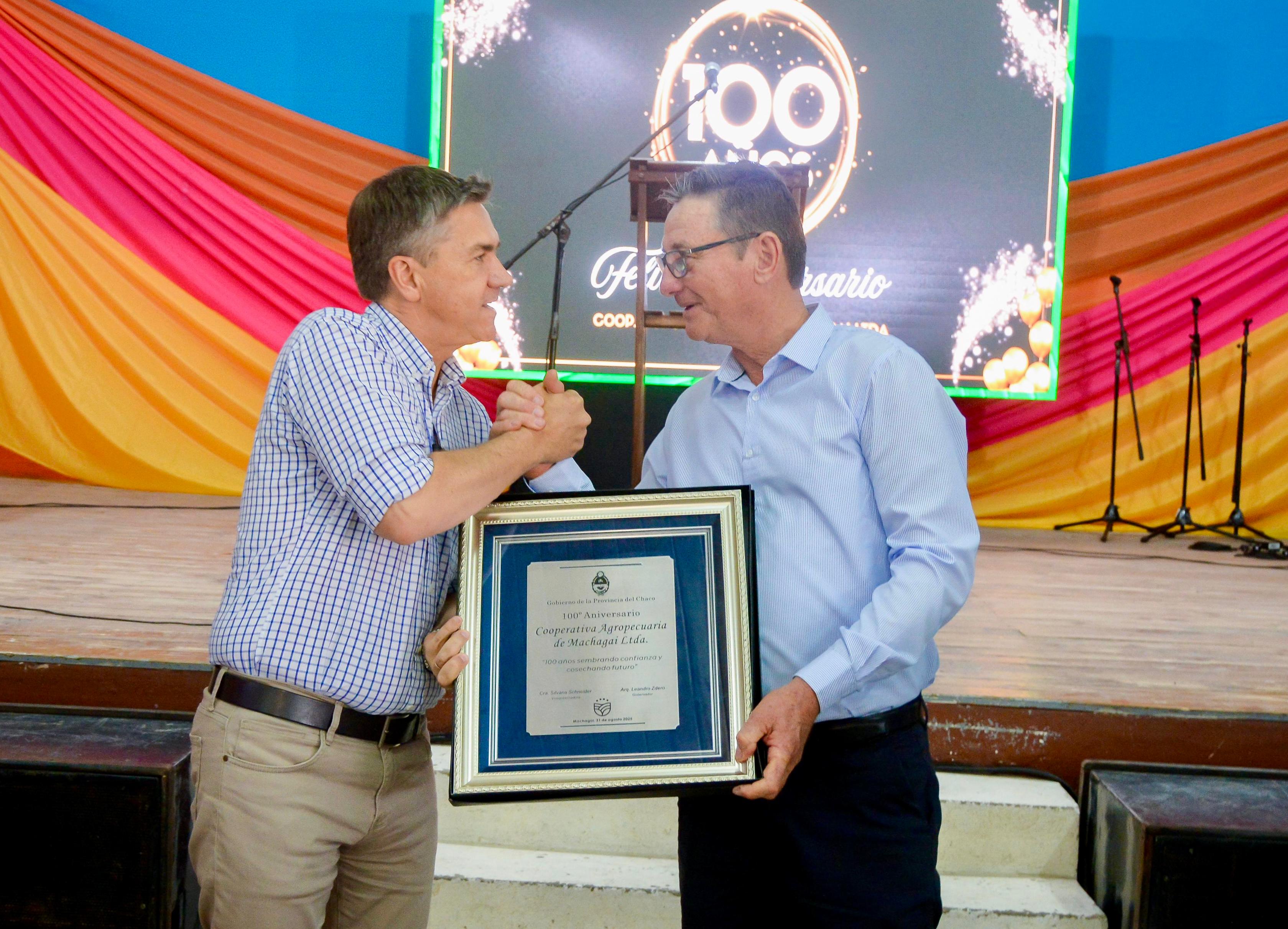 Machagai: la cooperativa agropecuaria cumplió 100 años y lo celebró con el acompañamiento del gobernador Zdero