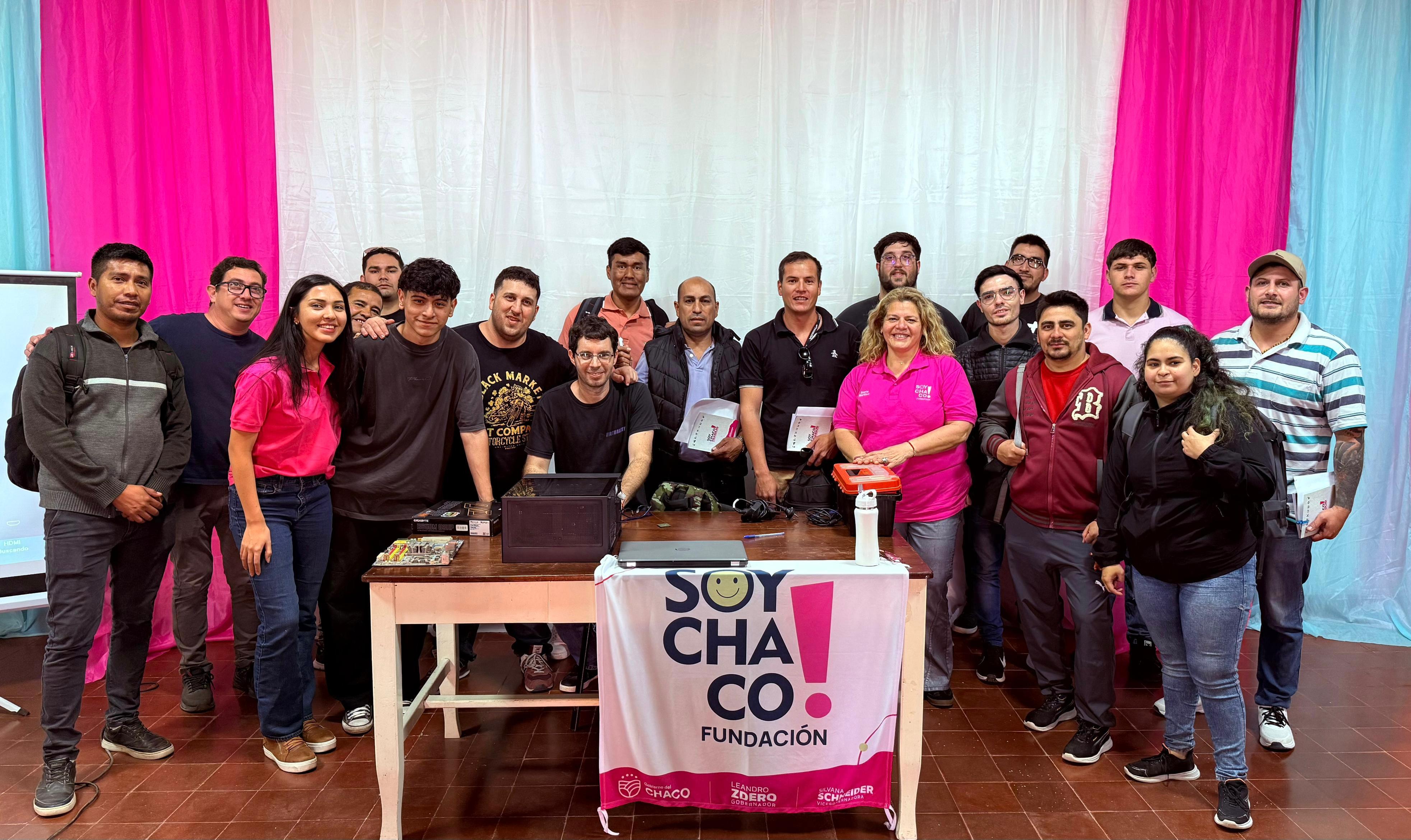 En San Martín y Pampa Almirón: amplia participación en el curso “Reparación de equipos informáticos”