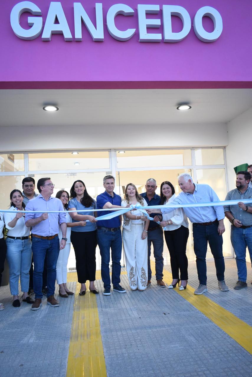 Gancedo: el gobernador Zdero inauguró la nueva terminal de ómnibus