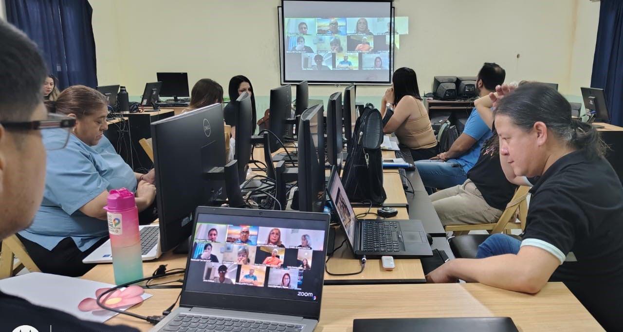 Red Aprende: Educación lanzó propuesta para institutos de formación docente “Conectad@s para formar”
