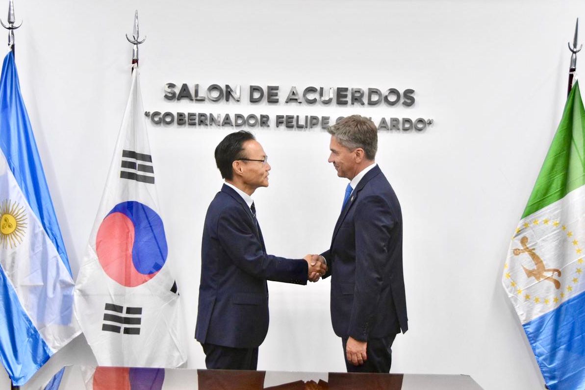 Zdero recibió al Embajador de Corea del Sur para fortalecer vínculos comerciales