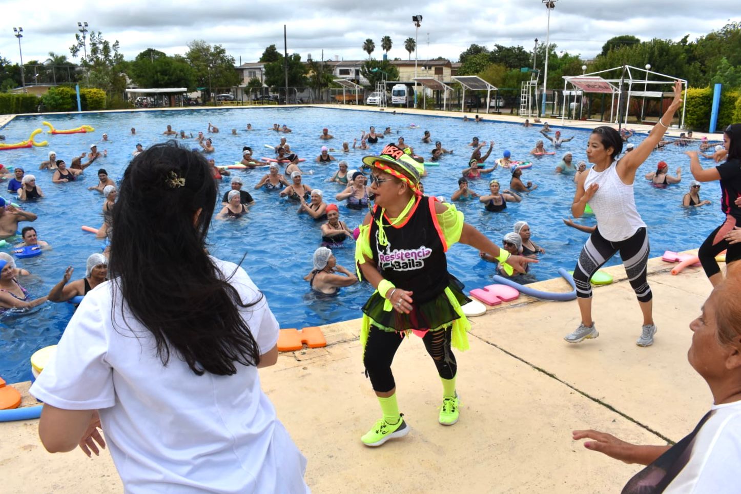 Más de 400 Adultos Mayores se sumaron al cierre de la colonia de verano, en el jaime zapata