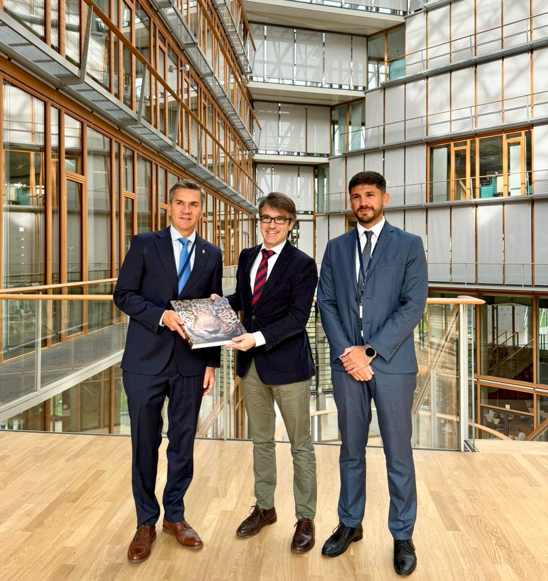 Luxemburgo: Zdero fue recibido en el Banco Europeo de Inversiones para analizar financiamiento de proyectos