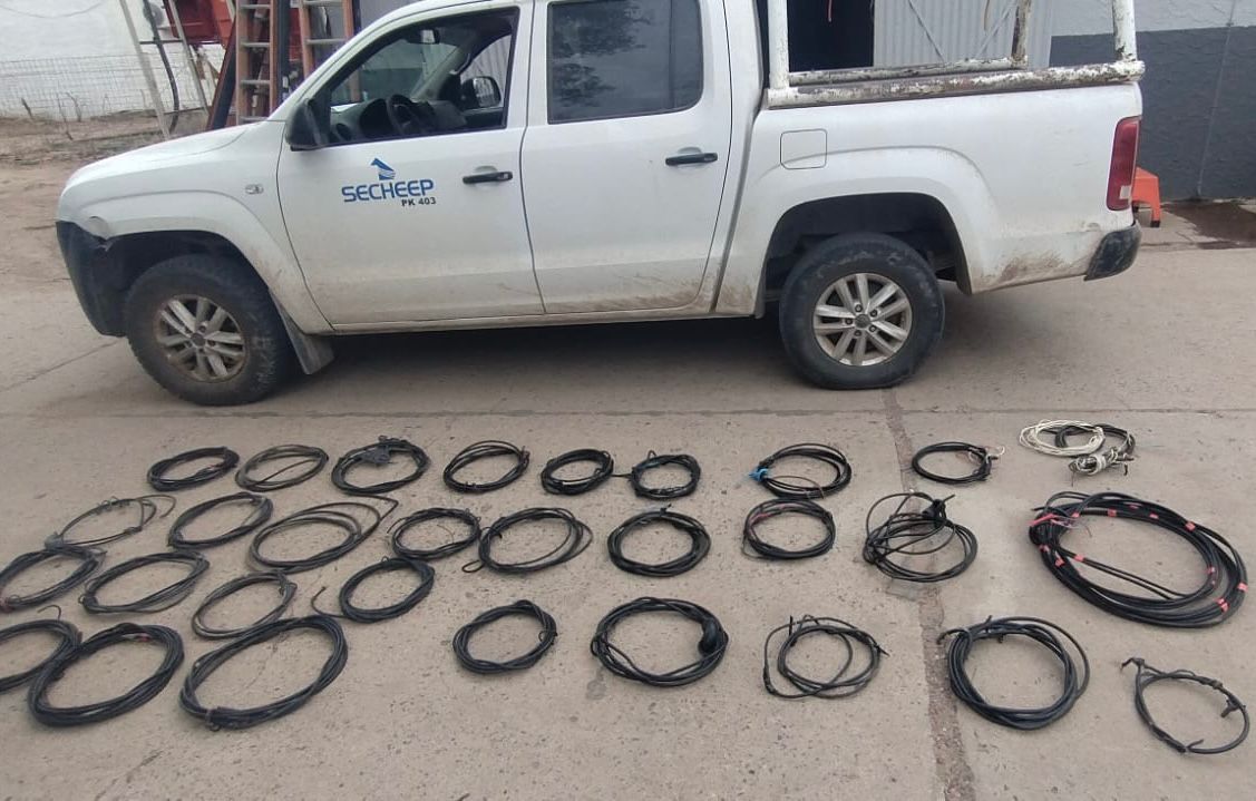 Operativo contra el fraude eléctrico en castelli: secuestran cableado ilegal