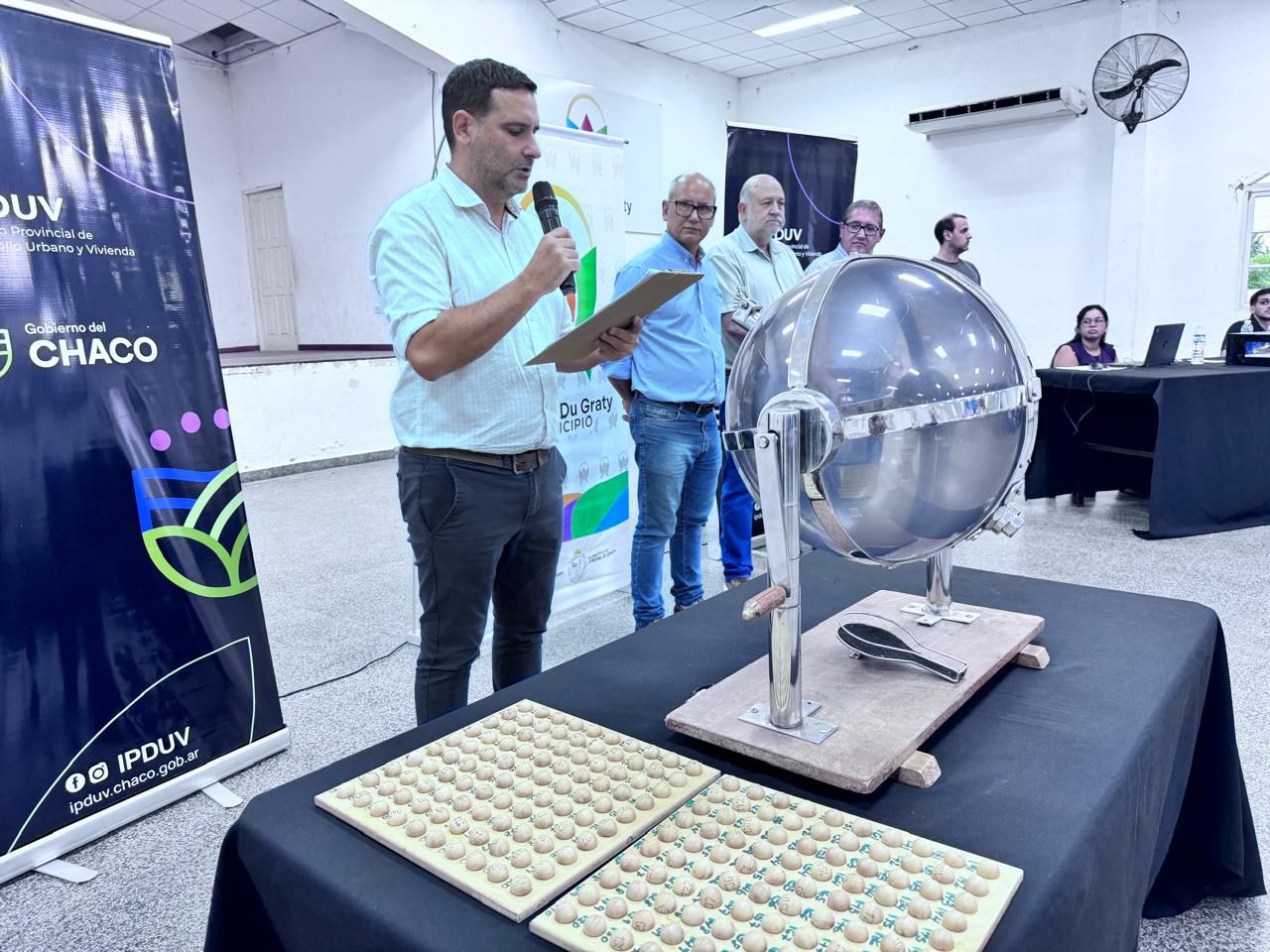 El ipduv realizó el sorteo público de viviendas en Coronel Du Graty