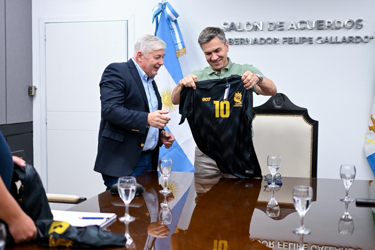 Este viernes: el gobernador Zdero recibió a la Confederación Argentina de Handball
