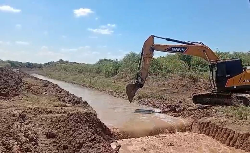 La apa saneó más de 11 kilómetros de canales y mejoró 20.000 hectáreas productivas