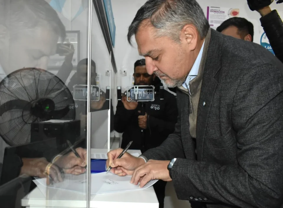 Chaco  Invierte: El Ejecutivo  envió a la Legislatura el proyecto  que busca atraer nuevas  inversiones y generar empleo
