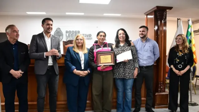 La Legislatura reconoció el esfuerzo, talento y trayectoria en el Premio Jóvenes Destacados