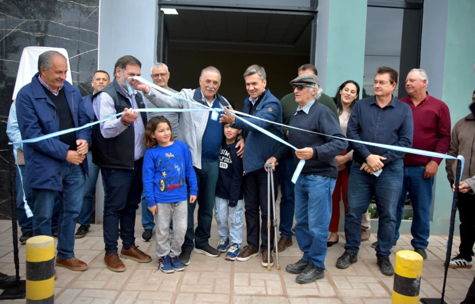 El gobernador Leandro Zdero inauguró las nuevas instalaciones del Consorcio Caminero N° 12 de Corzuela