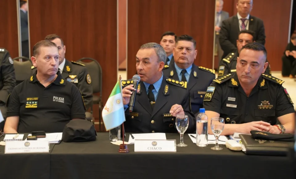 En San Juan, el jefe de la Policía del Chaco expuso los principales desafíos de seguridad de la provincia