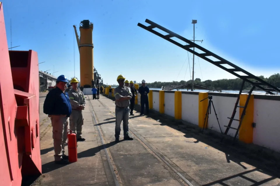 Puerto Barranqueras: se realizó un simulacro para fortalecer la respuesta ante contingencias ambientales