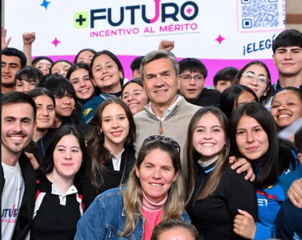 Etapa de capacitación de +Futuro: los beneficiarios deberán elegir entre IA o Matemática Financiera