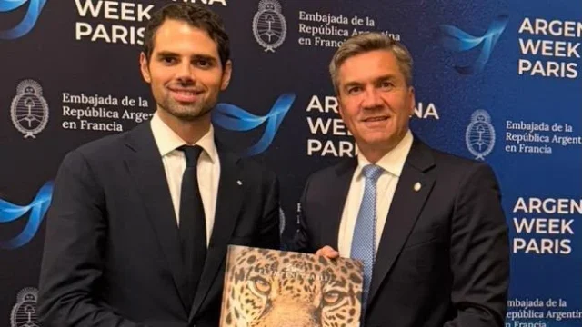 El Gobernador Leandro Zdero, participó  en París de la ceremonia de apertura de la Argentina Week