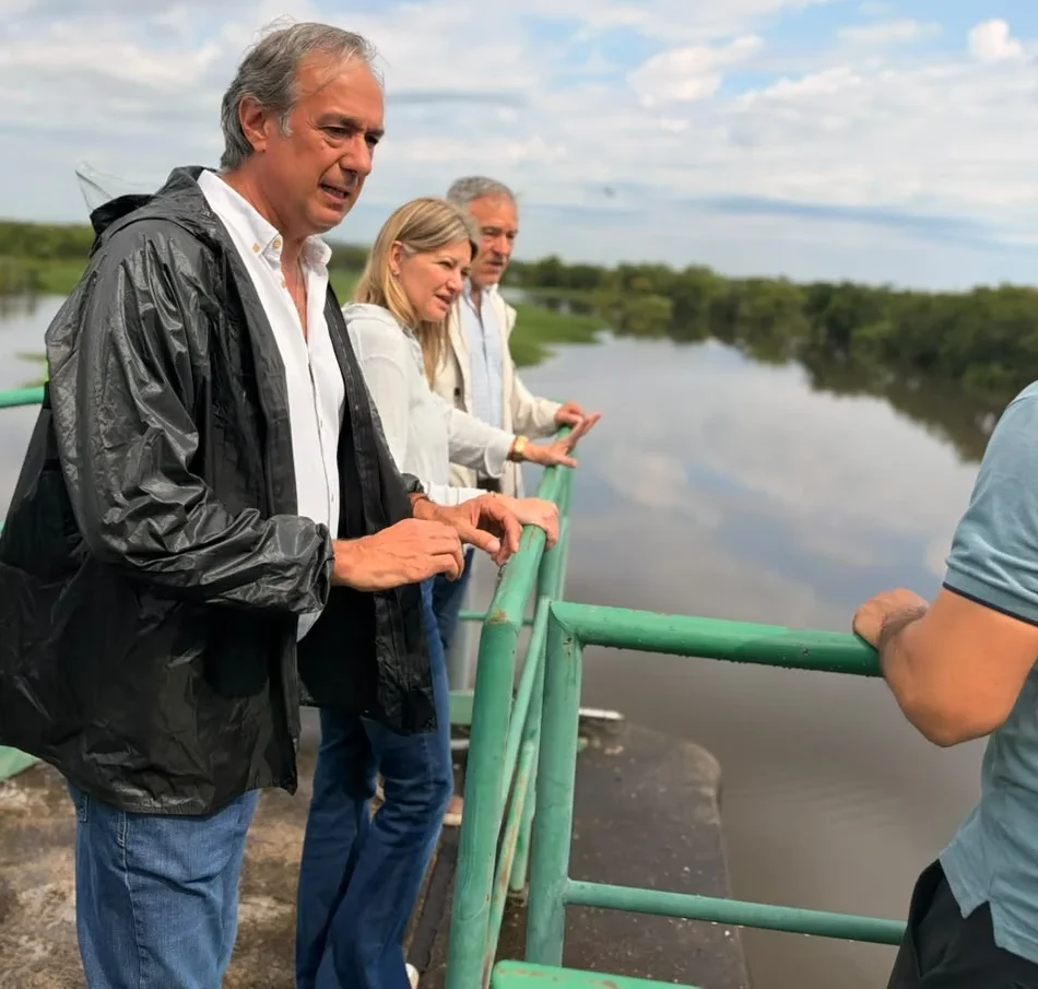 La  Dra. Carolina Meiriño,  llevó tranquilidad a la población del área metropolitana.
