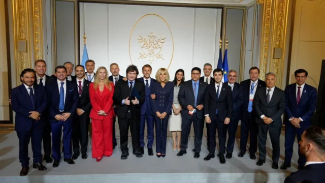 El gobernador Leandro Zdero participó  en París del encuentro entre  Javier Milei, y su par de Francia, Emmanuel Macron